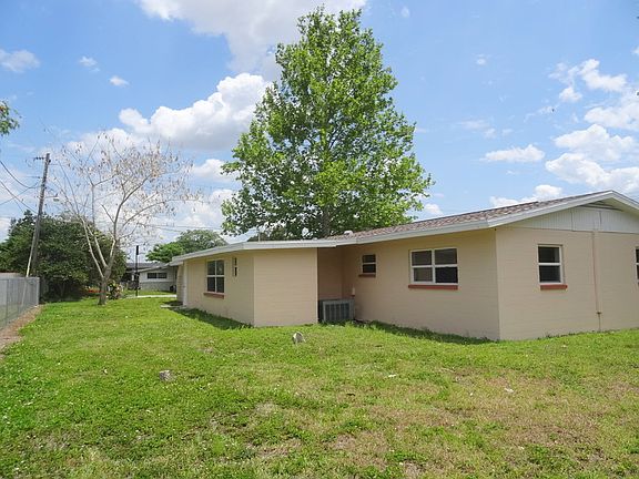 5th image of 203 Leeland Heights Blvd E