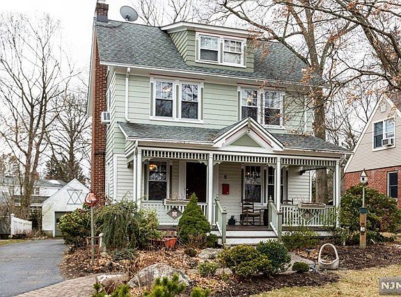2nd image of 5 Stratton Ave
