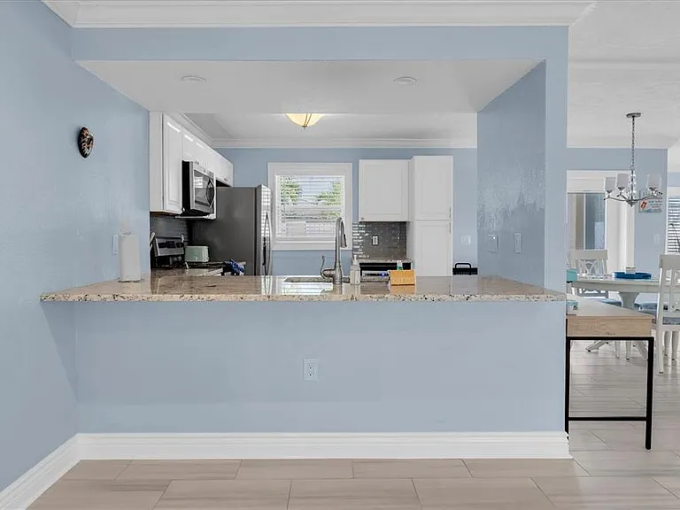 5923 2nd St E — Photo 11
