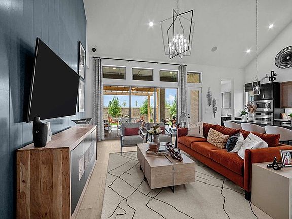 The Caroline - Family Room