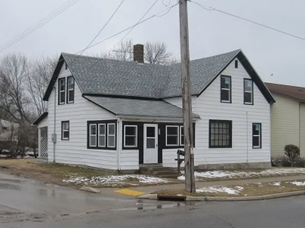 402 N Center Ave, Viroqua, WI 54665