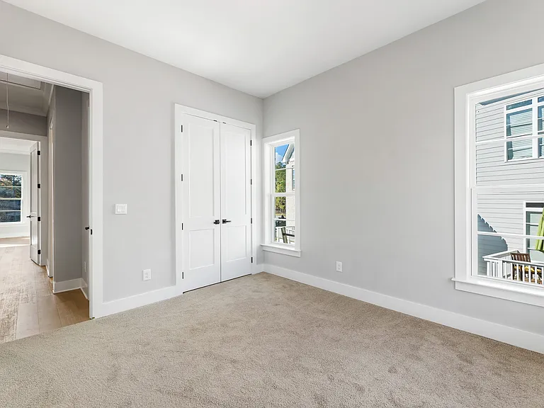 2035 Parkside Ln — Photo 30