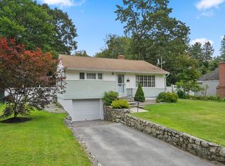98 Bullard St, Holden, MA 01520