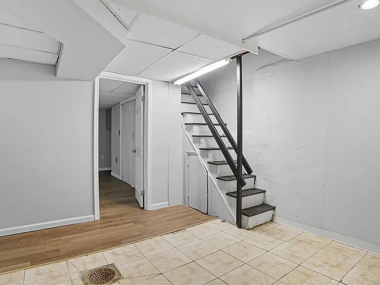 2027 Widener St — Photo 18