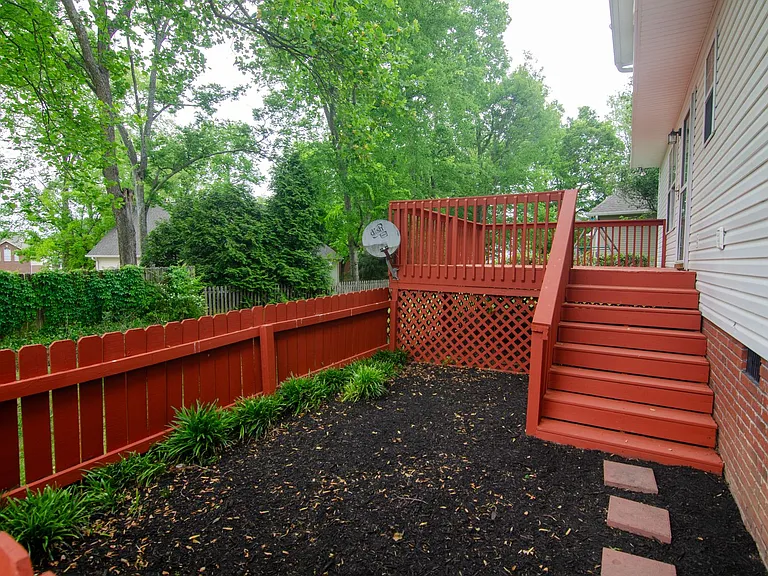 1722 Portway Ct — Photo 29