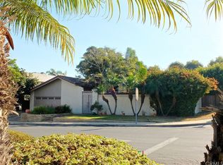 6466 E Bixby Hill Rd, Long Beach, CA 90815