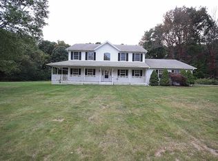 57 Stagecoach Dr, Middletown, NY 10940