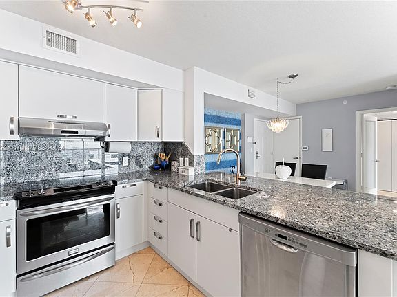 2nd image of 1155 Brickell Bay Dr APT 2009