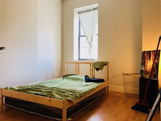 Rented by Nooklyn NYC LLC | media 13