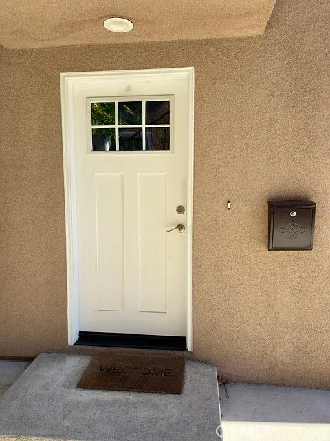 2 bed, 906 sqft, $3,000 — Photo 2