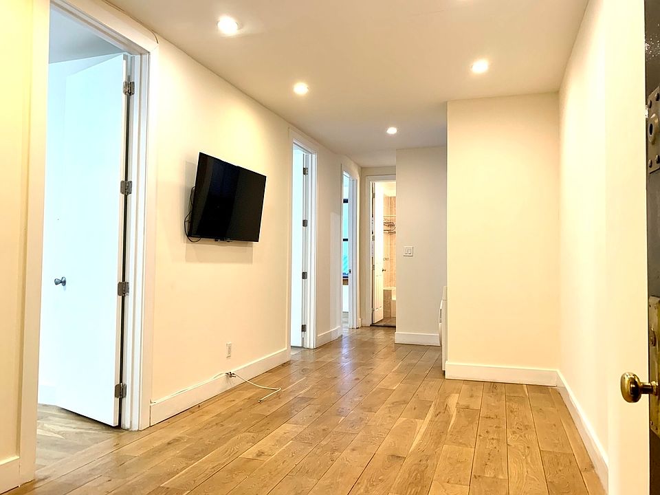 1st image of 718 W 171st St APT 31