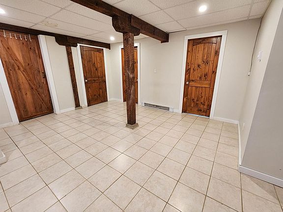 3rd image of 4744 48th St #4