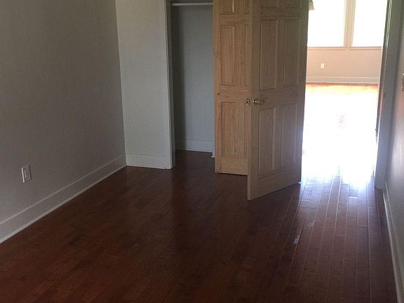 5th image of 3643 Lancaster Ave #B1