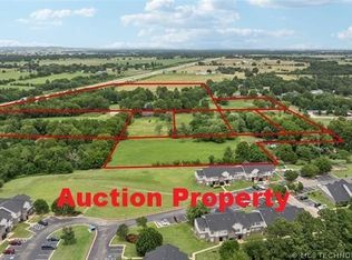 N Elliott St, Pryor, OK 74361
