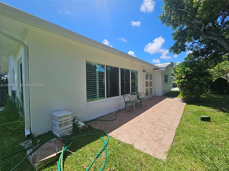 2661 NW 4th Ave — Photo 28