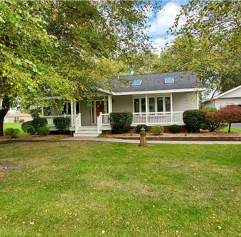 1st image of 4116 163rd St