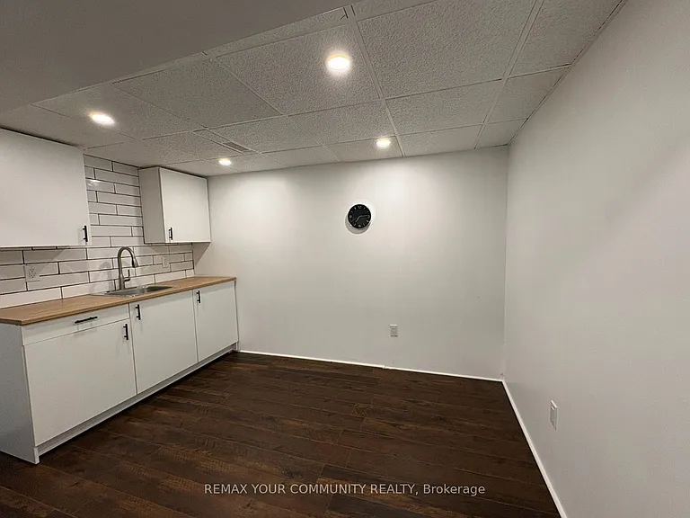 2661 Council Ring Rd #LOWER — Photo 16