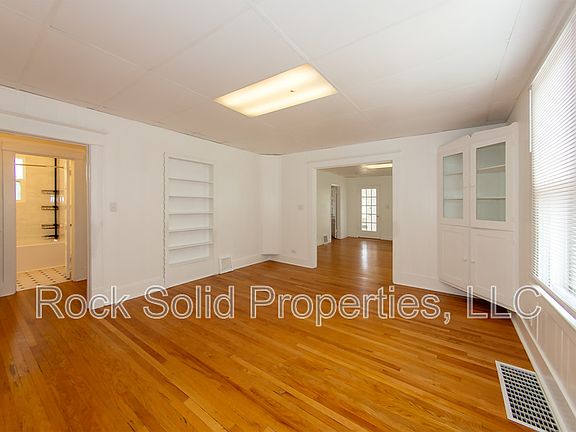 4th image of 506 E 7th St #1