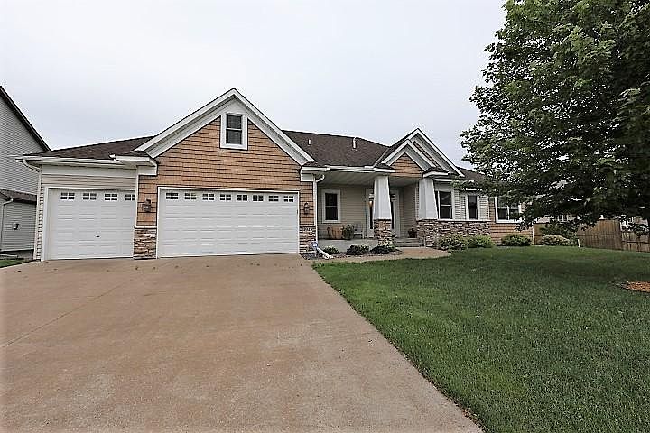 1st image of 4949 200th St N