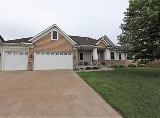 4949 200th St N, Forest Lake, MN 55025