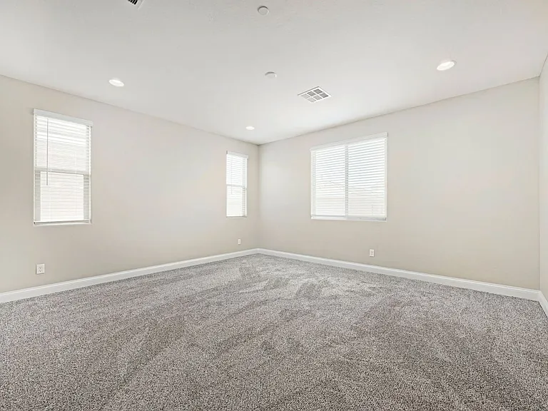 164 Pace Ave — Photo 9