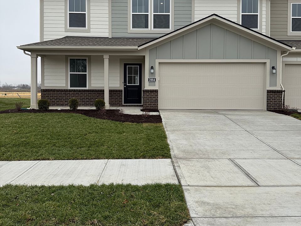 1st image of 2884 Woods Edge Dr