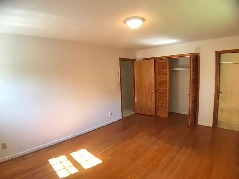 6909 Justice Dr — Photo 19