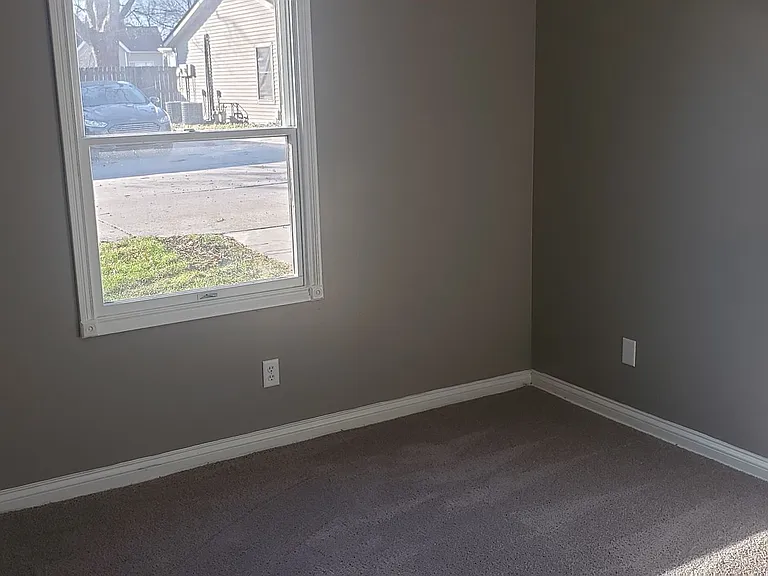 1804 Kraig Dr — Photo 6