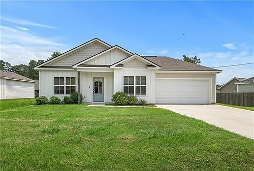 16205 Chandler Pl Photo 1