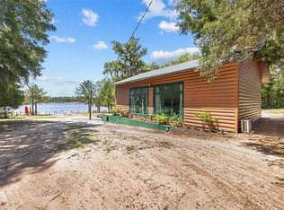 163 Lakeview Rd, Hawthorne, FL 32640