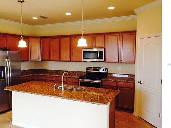 4th image of 20602 Buono Ct