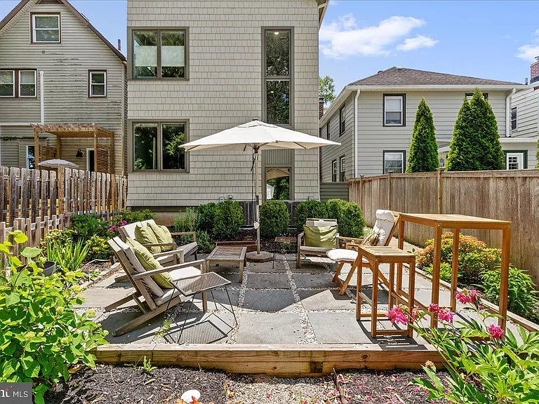 23 Leigh Ave #B — Photo 22