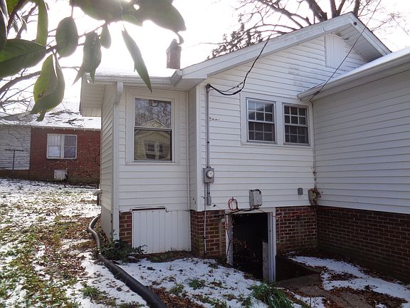 Side view of basement area