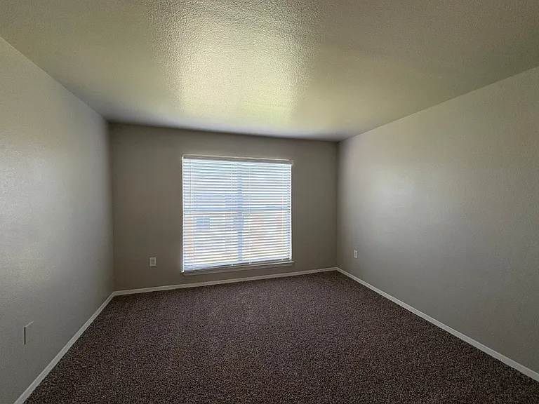 Lookout Ridge Apartments — Photo 8