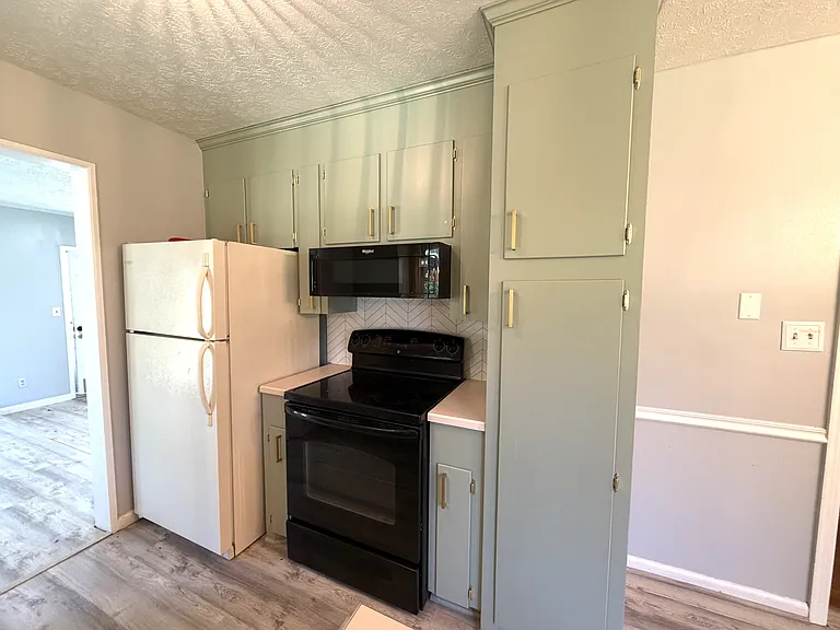1125 Sheffield Dr — Photo 9