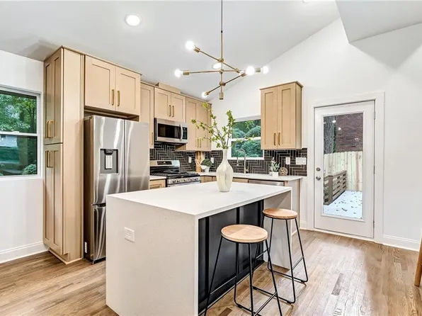 3962 Phylis Pl, Decatur, GA 30035