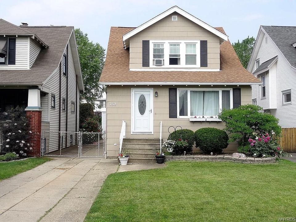 1st image of 352 Norwalk Ave