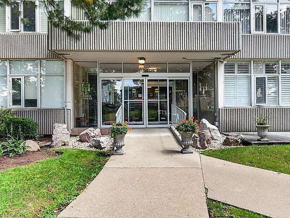 3rd image of 30 Harrisford St #908