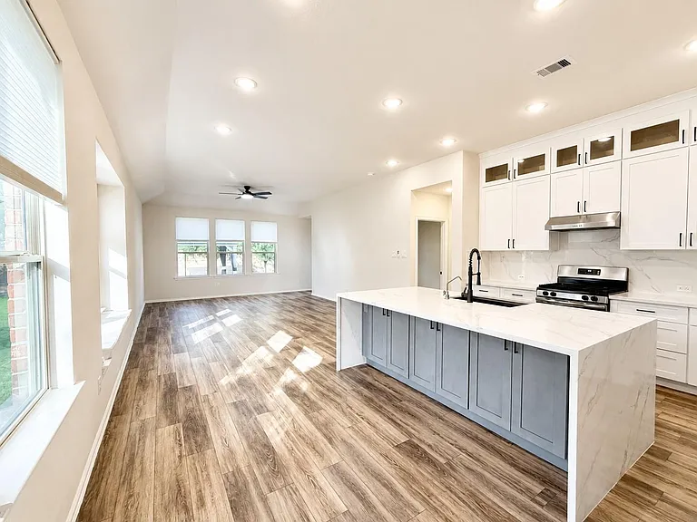 15230 Stuart Bat Cave Ln — Photo 10