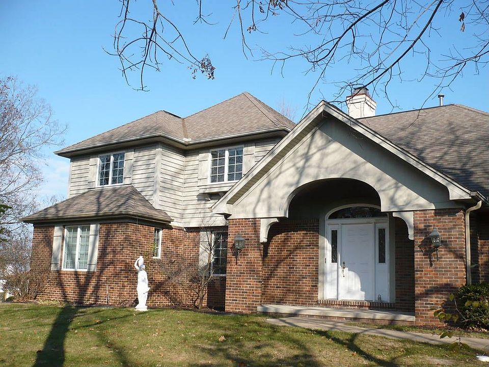 2nd image of 6736 N Skyline Dr