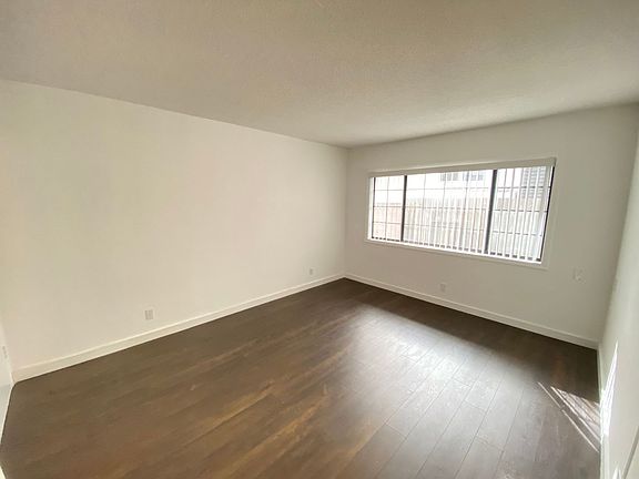 4th image of 3415 Keystone Ave APT 5