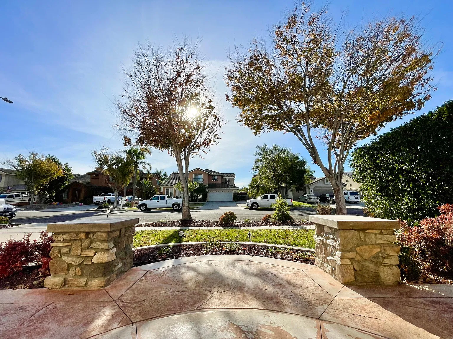 4 bed, 2409 sqft, $3,950 — Photo 4