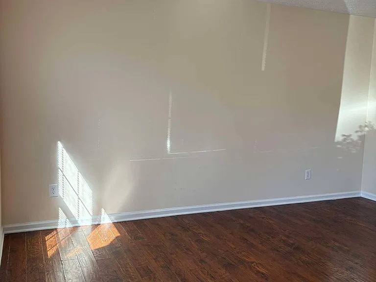 594 Lost Cir #A — Photo 2