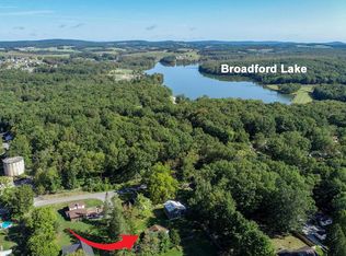 809 Mountain Rd, Oakland, MD