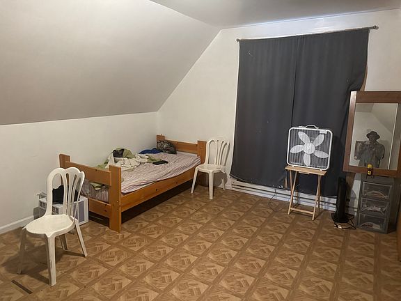 3rd image of 10313 S Avenue H
