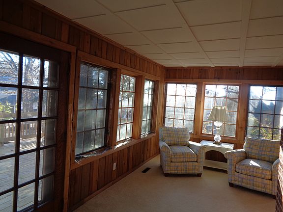 5th image of 21302 Ash St