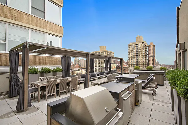 Sold by Corcoran | media 29