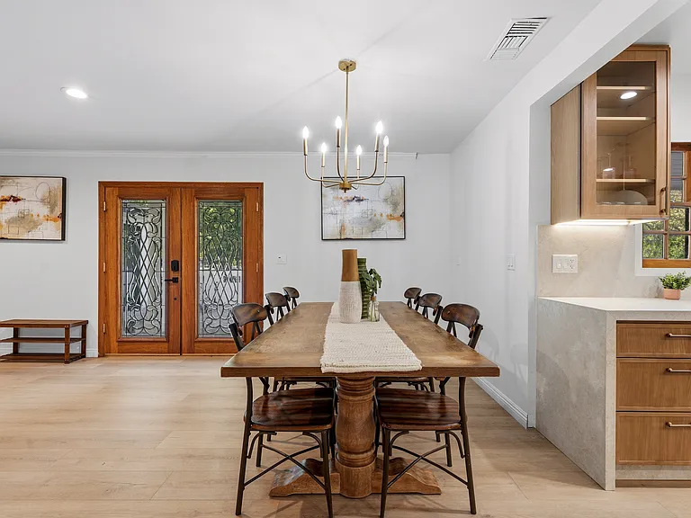 5835 Hillview Park Ave — Photo 30