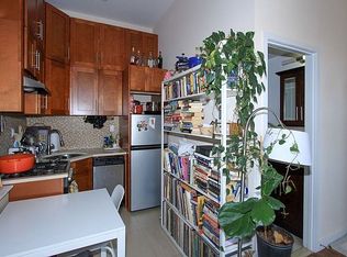 142 Macon St #1A, Brooklyn, NY 11216