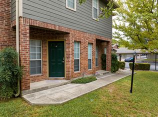 89 Chapel Hill Cir #89, San Antonio, TX 78240